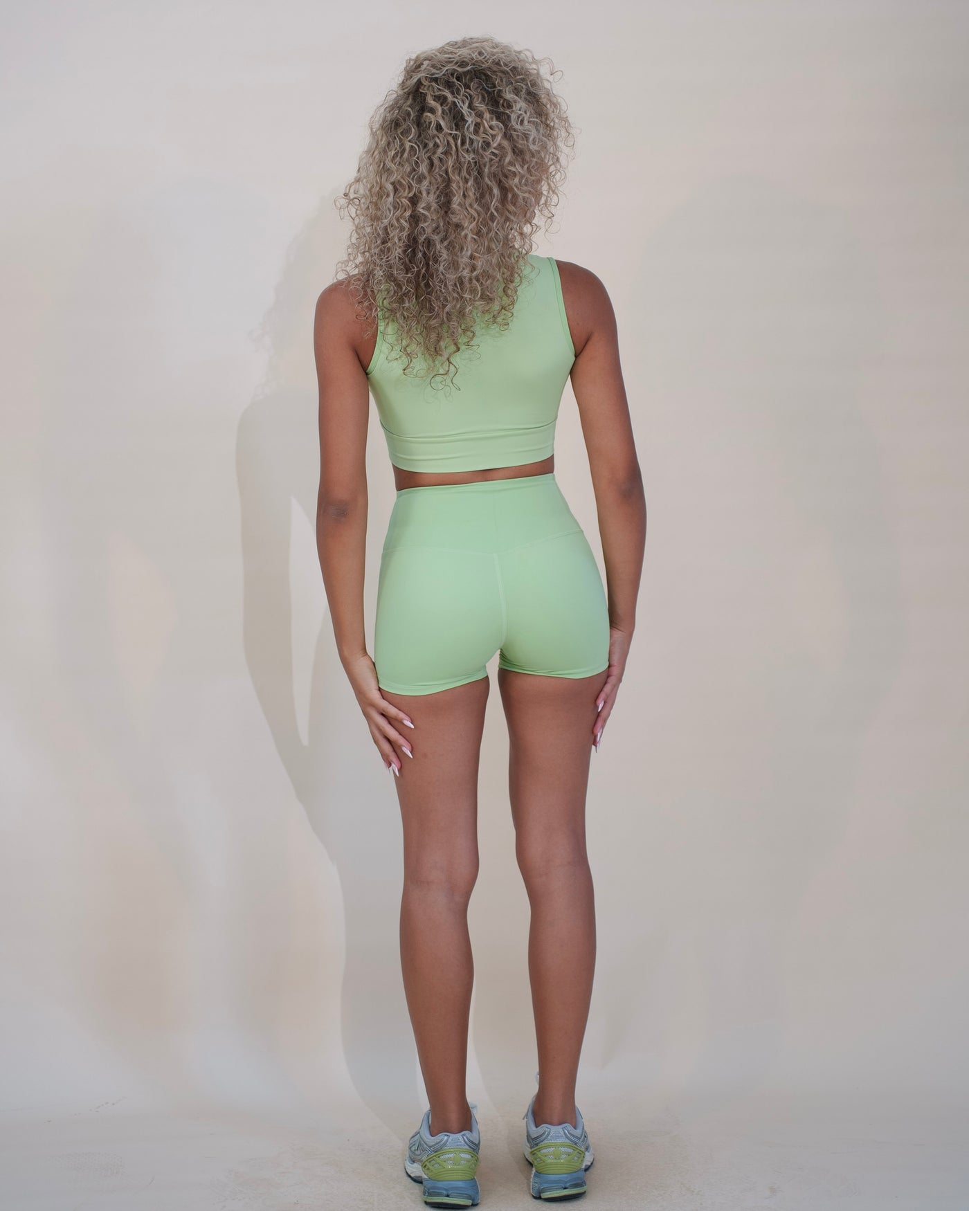 The Hybrid Short — short hybride femme The Fit Society