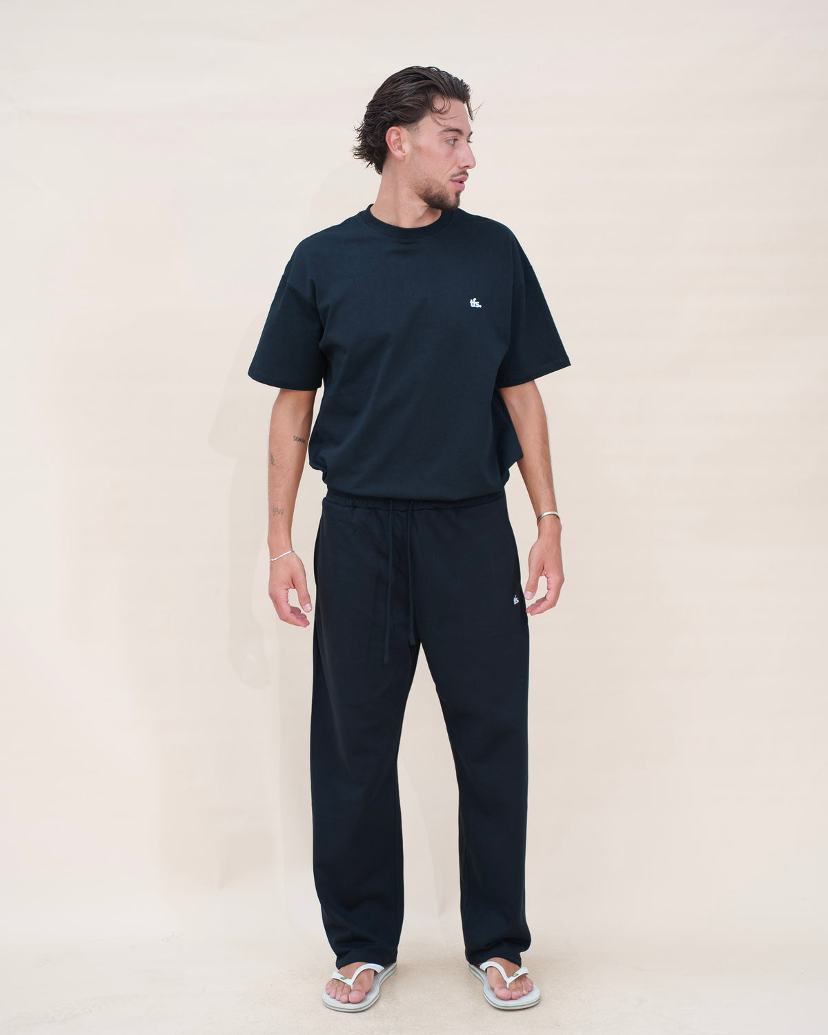 The Lounge Set — Noir The Fit Society — The Lounge Hoodie et The Lounge Pants